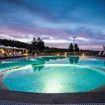 Aparthotel Baywatch 4*