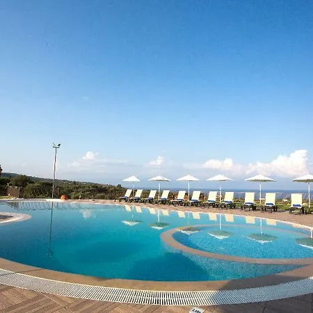 Baywatch Apartahotel