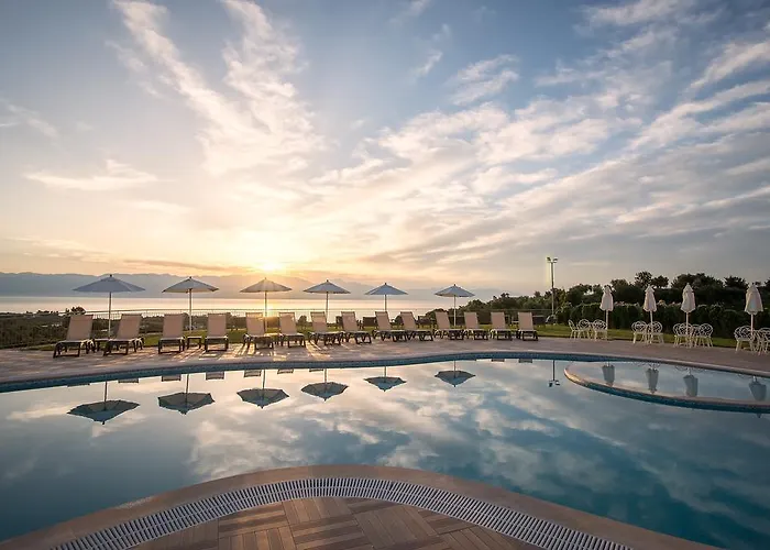 Baywatch Apart Otel 4*